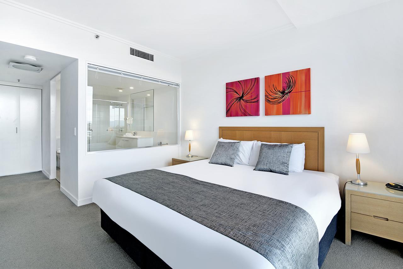 Ultiqa Freshwater Point Resort Broadbeach Gold Coast Exterior foto